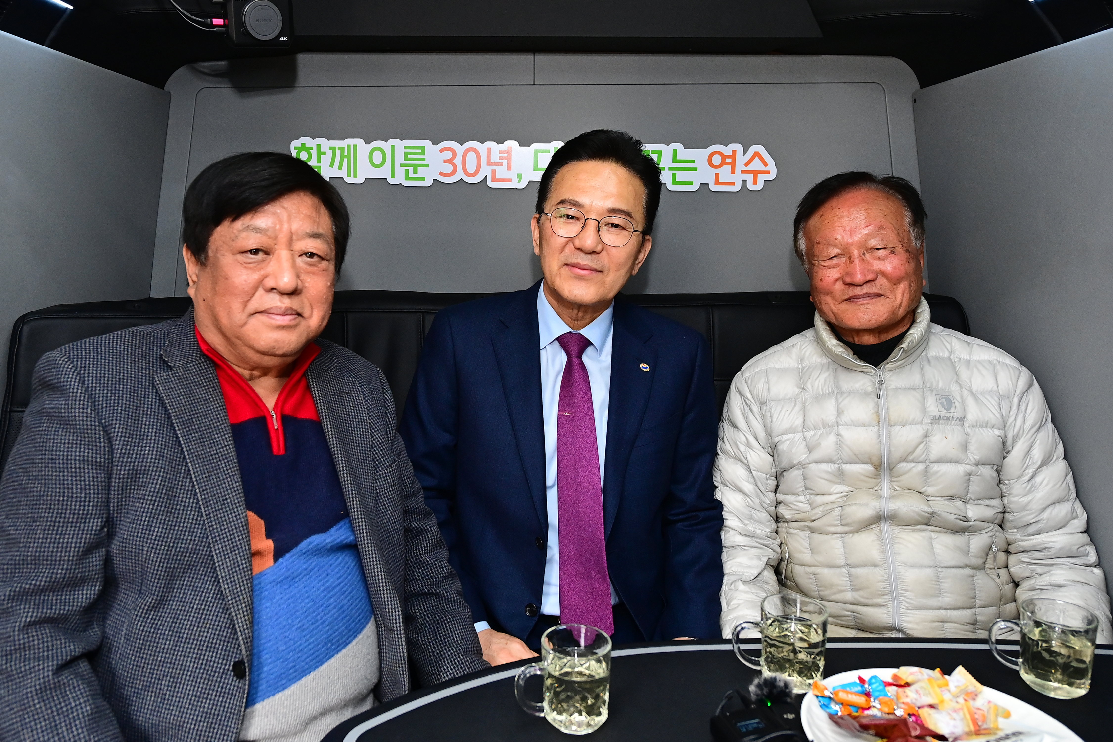 연수구가 스마트이동스튜디오를 활용해 어르신 방문 인터뷰를 진행하며 노인복지 정책의 새로운 방향을 제시했다